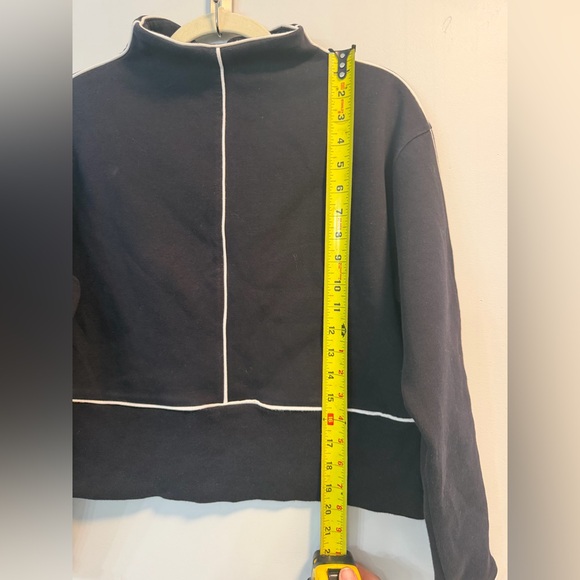 Victor Glemaud x Target Women’s Medium Black White Piping Funnel Neck Sweatshirt - Picture 4 of 6